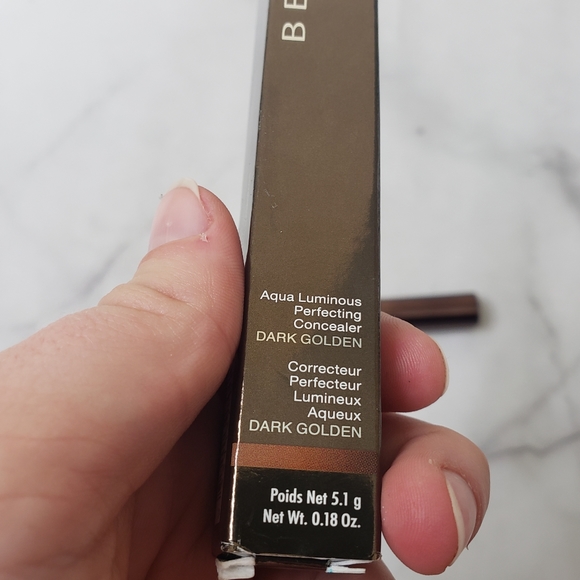 Becca aqua luminous perfecting concealer - Picture 2 of 2